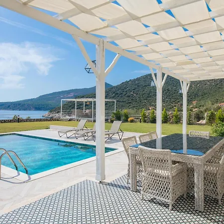 Beachfront Sari With Private Swimming Pool * Kalkan