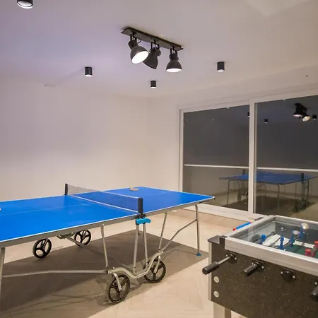 Beachfront Sari With Private Swimming Pool Kalkan