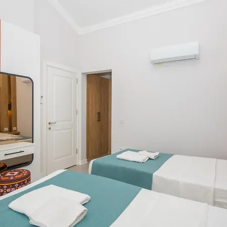 Beachfront Sari With Private Swimming Pool *