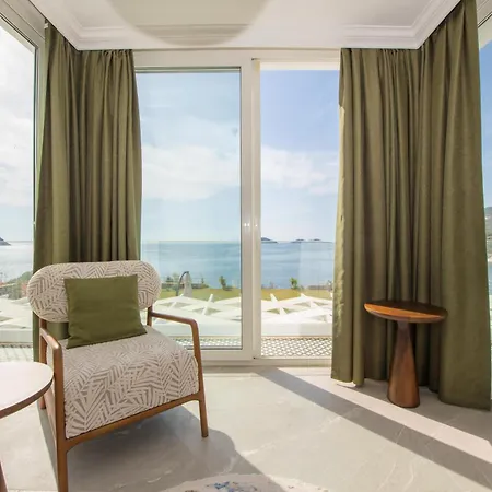 Villa Beachfront Sari With Private Swimming Pool Kalkan