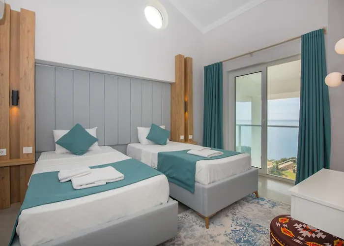 Beachfront Sari With Private Swimming Pool