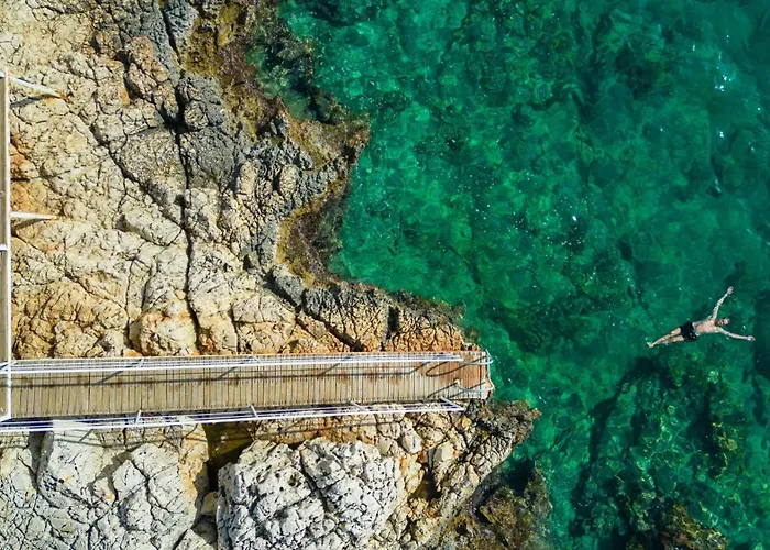 Beachfront Sari With Private Swimming Pool Вилла